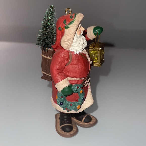 Hallmark Merry Olde Santa Ornament 1994 - Picture 3 of 7